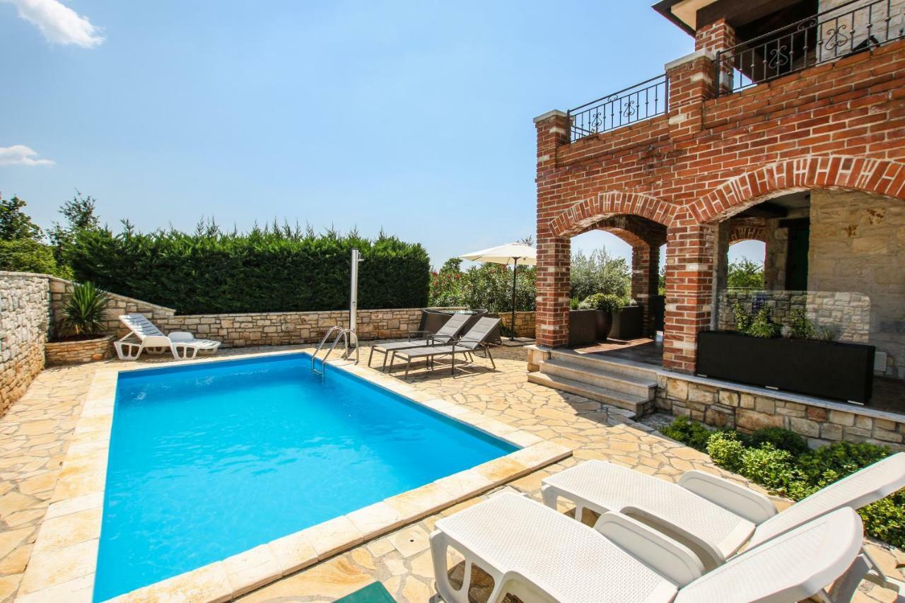 Villa Istriana Jakob With Pool Тар Экстерьер фото